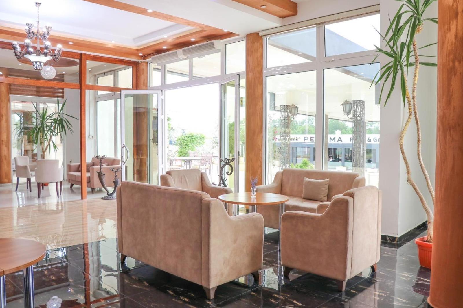 Imperial Hotel Ulcinj Extérieur photo