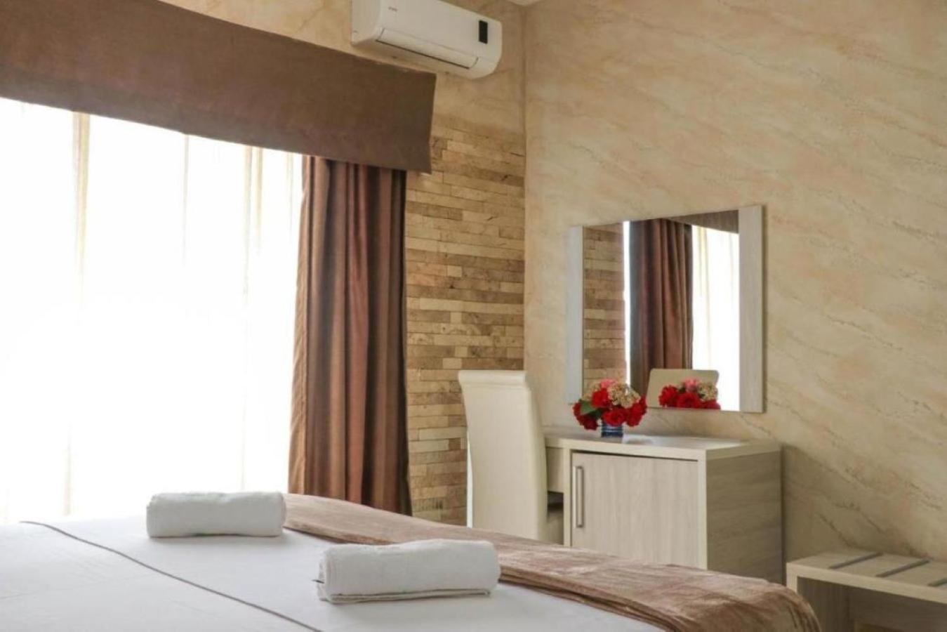 Imperial Hotel Ulcinj Extérieur photo