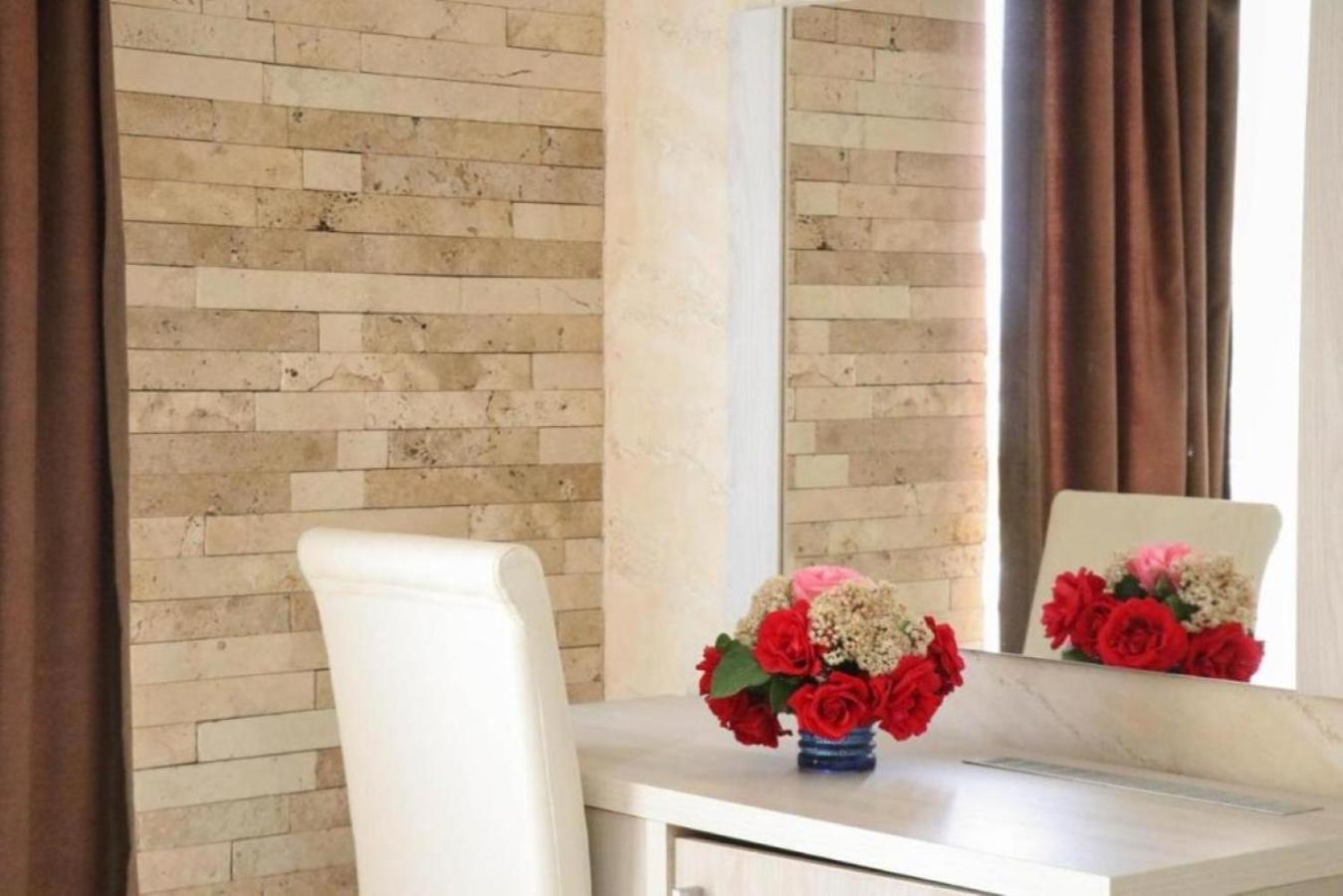 Imperial Hotel Ulcinj Extérieur photo