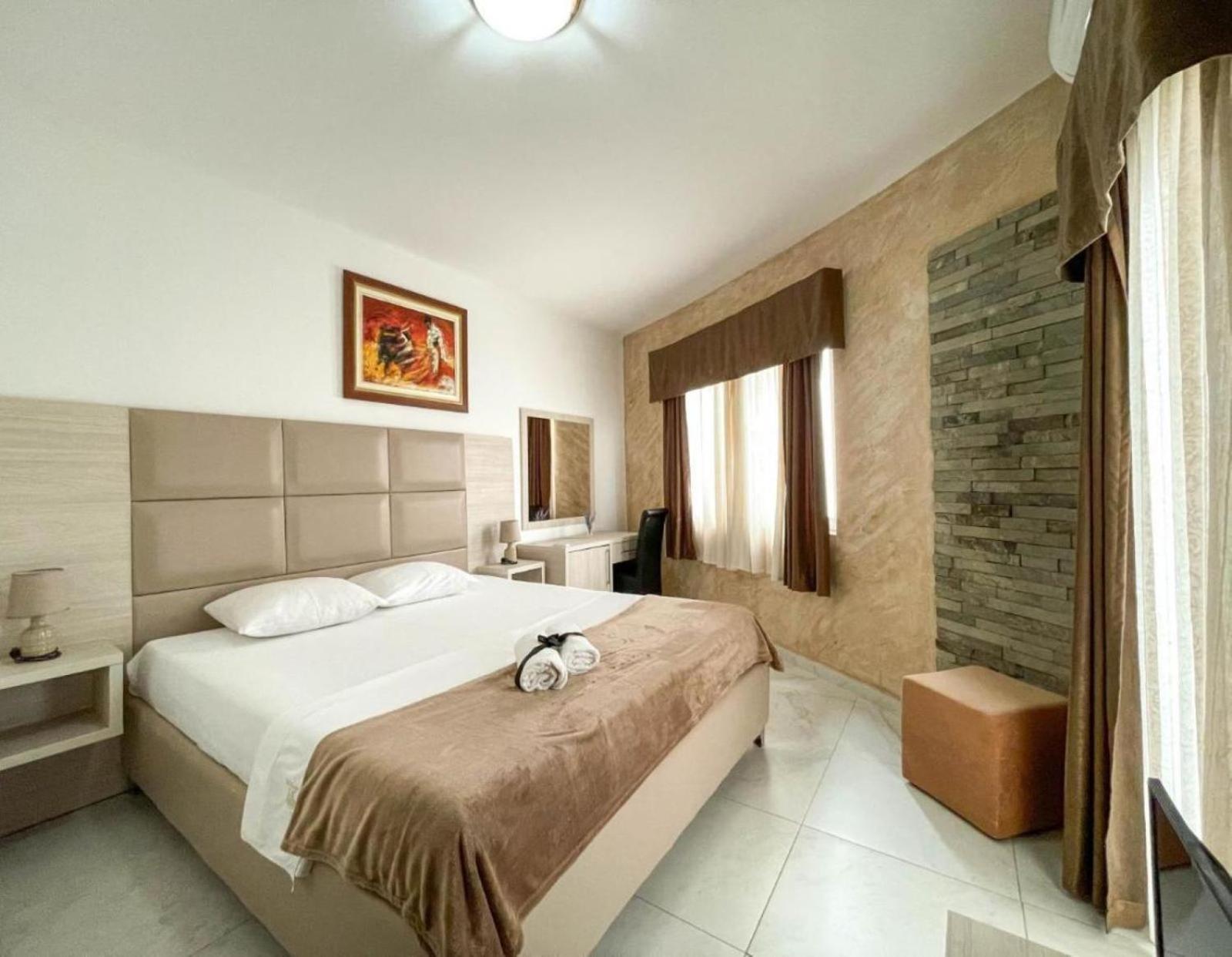 Imperial Hotel Ulcinj Extérieur photo